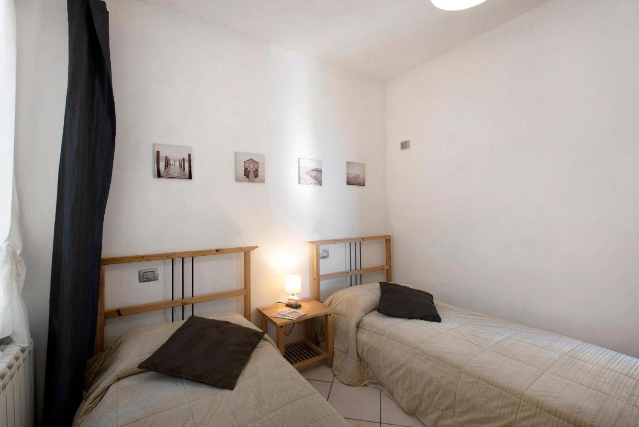 Trilocale In Villa Vista Mare Apt 3 Varraze Exterior foto